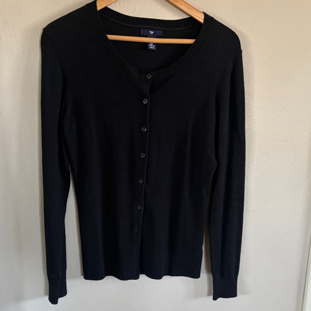 Gap Women’s Basic Black Cardigan